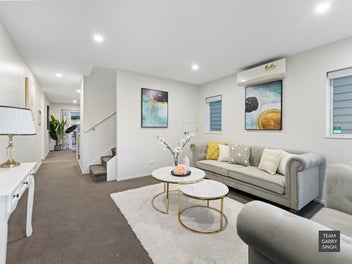 Sunny, Stylish Freehold Living in Takanini