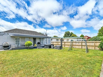 Huge Price Reduction - Get In Quick!