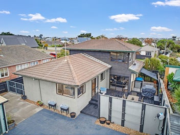 Coastal Convenience in North New Brighton