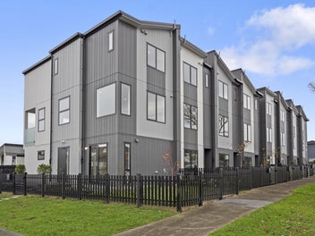 Brand New Family Living with 3 Ensuite Bedrooms