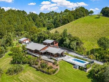 Space, Privacy & Lifestyle in Matakana