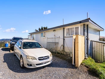 INCREDIBLE DEVELOPMENT OPPORTUNITY WITH SEA VIEWS!