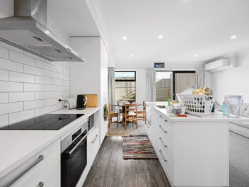Standout Lifestyle, Standout Location