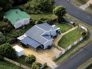 Image 1 of 14