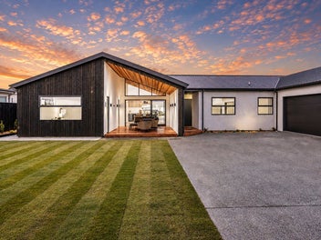 Brand New Luxury Living in Townsend Fields