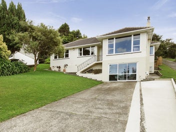 Vendor overseas. Home vacant. Bring your offer.
