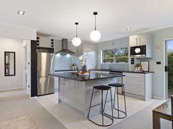 George Crescent Gem