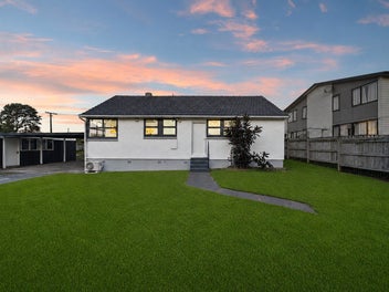 Renovated 3 Bedroom + 3 Room Sleepout