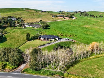 Premium Lifestyle close to town