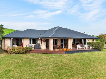 Executive Living - Close to town