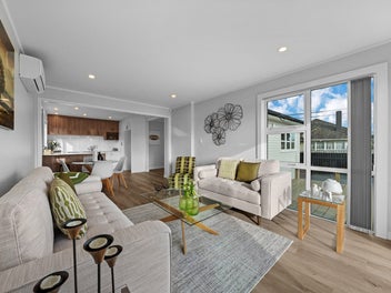 Renovated & Room for Everyone!