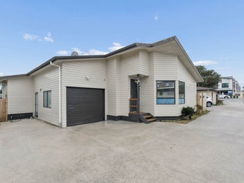 Comfort, Convenience &amp; Standalone Living