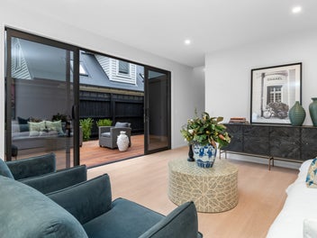 The Ultimate Merivale Address!