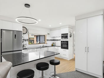 Comfortable Living - Well Worth Viewing
