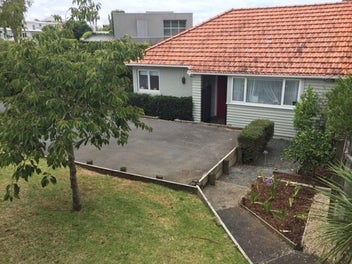 Image 1 of 10