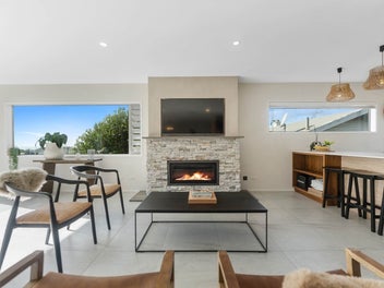 Simply Glorious – Takapuna Beachside