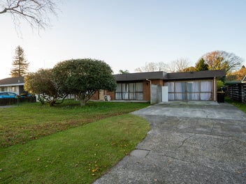 Home and income on Wordsworth
