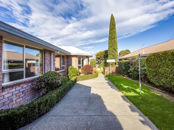 Large family home in great location