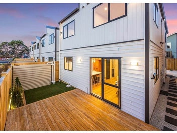 Stylish 4-Bedroom Standalone + Bonus Study