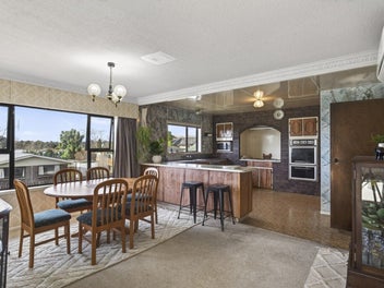 470sqm. Five Bedrooms. Endless Options.