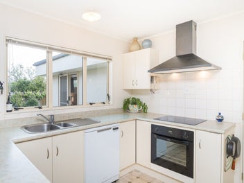 PRICED TO SELL - ACT QUICKLY
