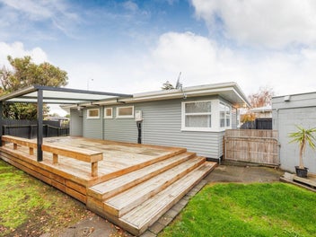Great family home with all of the added extras