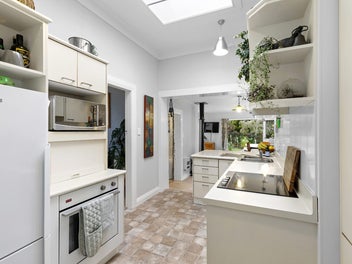 Great Home, Great Location!