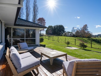 Country Charm, Modern Comfort, Endless Space
