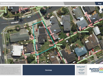 Modern home in Macleans Zone with freehold 842sqm