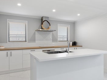 Easy Living, Great Location