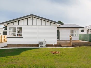 Four Bedrooms, Freshly Renovated, Great Location