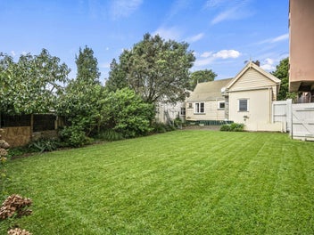 City fringe residential - with potential