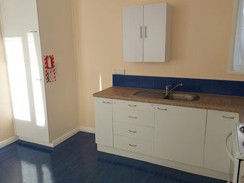 Image 1 of 8