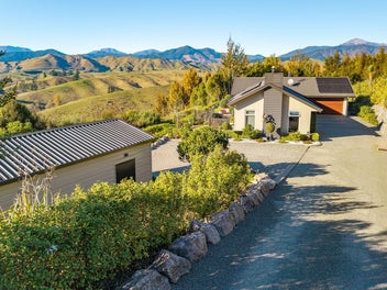 Amazing value as owners wish to secure next home