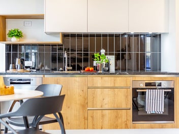 SUN | VIEWS | MODERN CITY LIVING