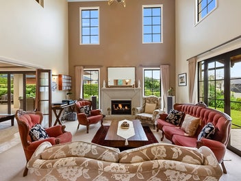 SPACIOUS FAMILY HOME