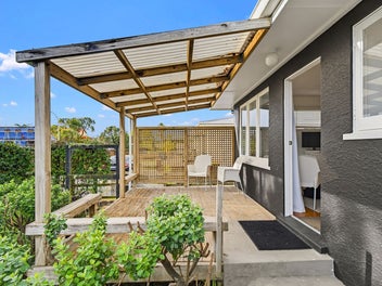 Fabulous Location, Easy Care