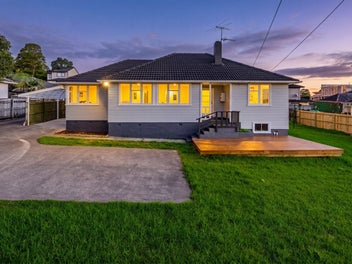 Family Friendly Neighbourhood - 4 Bdrm