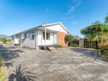 682m² Freehold, Single-Level, Endless Potential