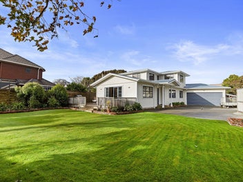 Prime central Lower Hutt location