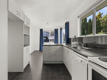 Fabulous family living - move in and enjoy