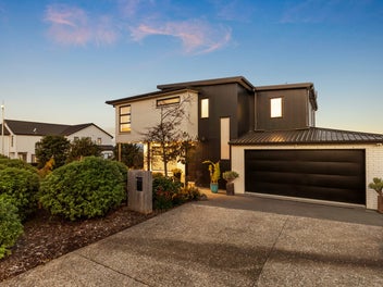 A Bespoke Coastal Masterpiece with Ocean Views