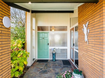 Great Family Home - Extra Content