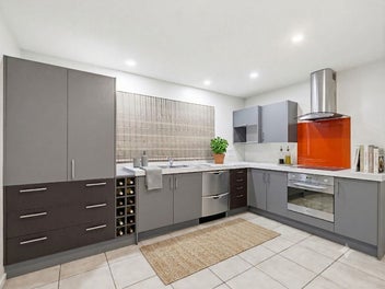City Convenience in Central Waltham