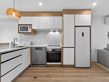 3 Bedrooms + Flexi Room & Views