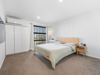 Easy Living in the Heart of Hobsonville