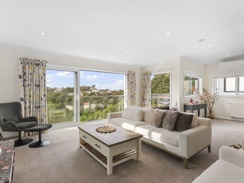 Stylish, Modern Easy Care Living