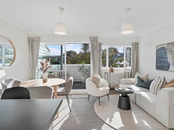 Well Presented, Solidly Built & Zoned for Success
