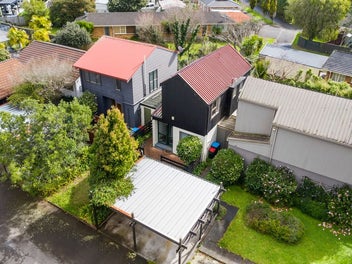 Image 1 of 20