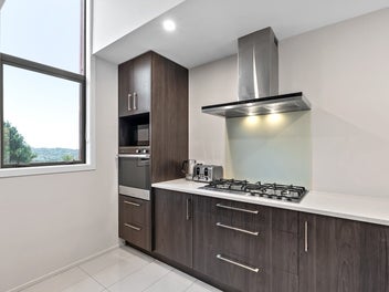Private, Sunny & Effortless Living